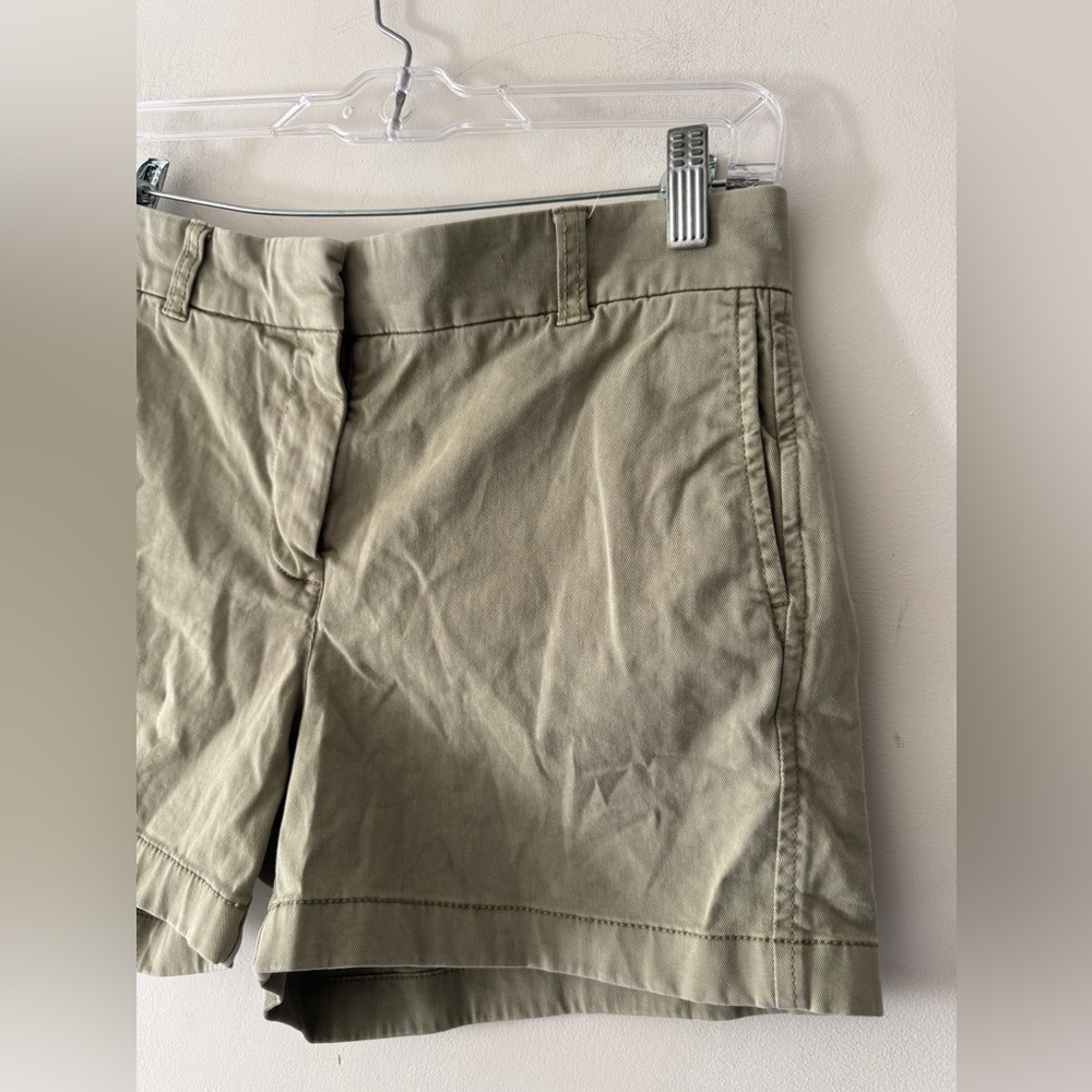 J. Crew Light Green‎ Khaki Women’s Chino Shorts Size 6 - Picture 2 of 5